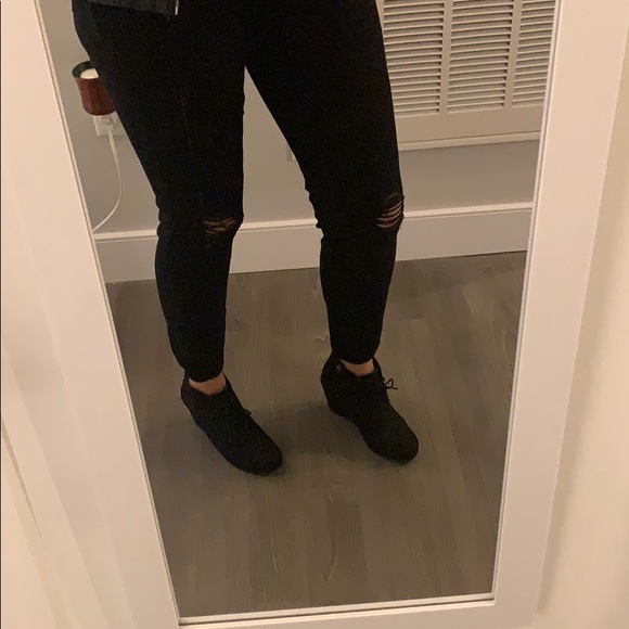 Paige Black denim - Picture 2 of 3